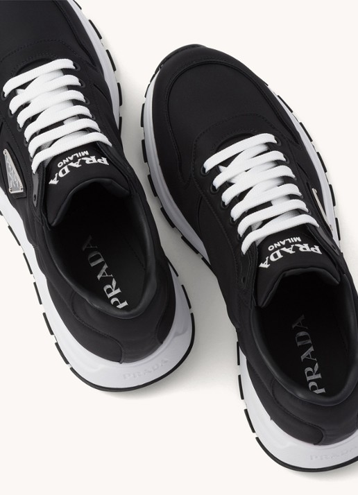 Prada Prax 01 Re-Nylon sneaker met logo - detail 6 zwart