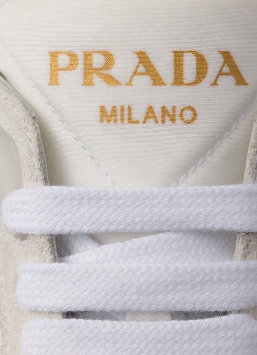 Prada Prax 2.0 Re-Nylon sneaker met suède details - detail 5 gebroken wit