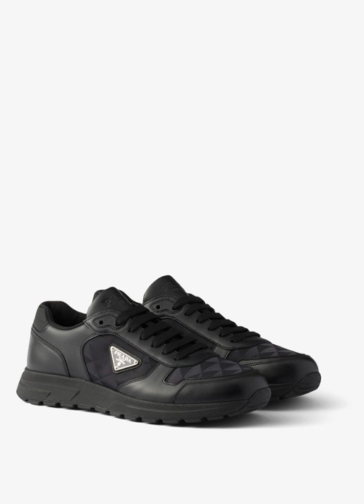 Prada Prax 2.0 Re-Nylon sneaker van kalfsleer - voorkant 2 zwart