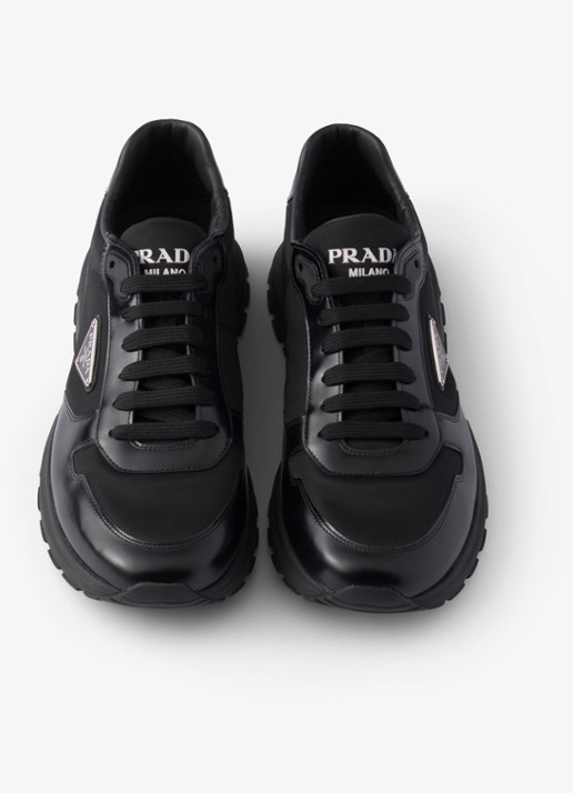 Prada Prax Re-Nylon sneaker met leren details - detail zwart
