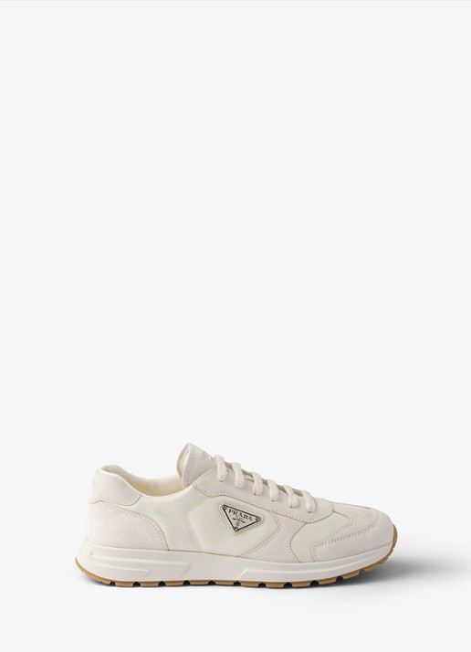 Prada Prax Re-Nylon sneaker met suède details