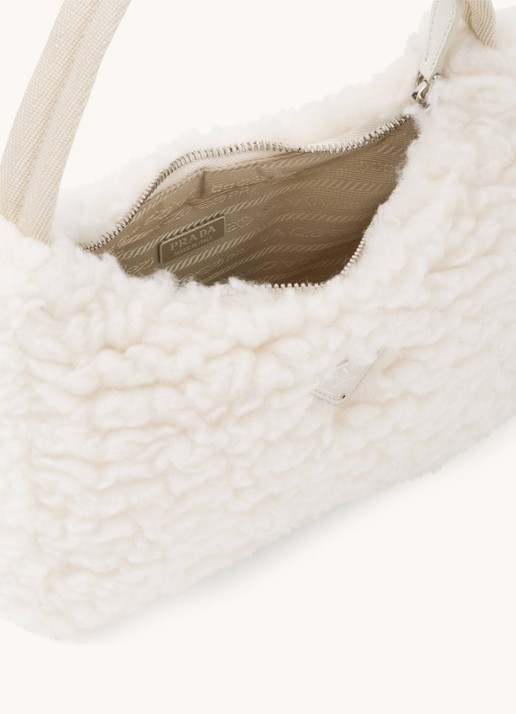 Prada Re-Edition 2000 schoudertas in kasjmierblend - detail 5 gebroken wit
