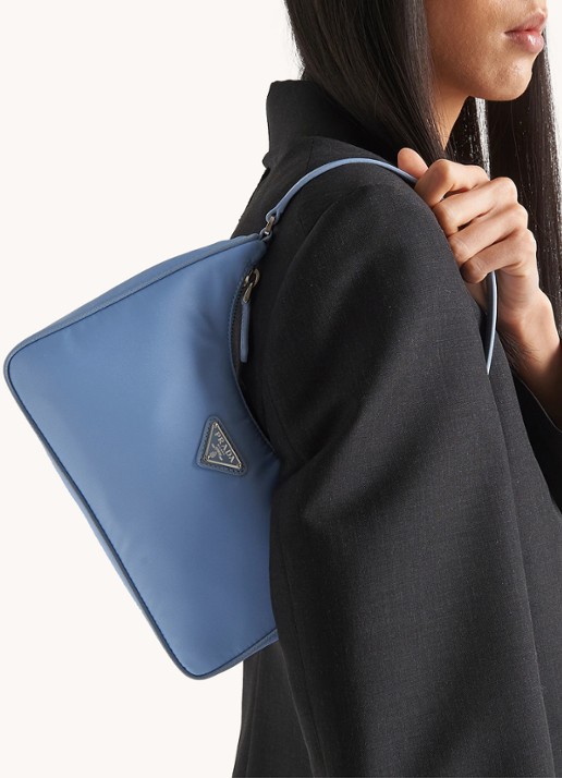 Prada Re-Edition 2005 Re-Nylon schoudertas met leren details - voorkant 4 lichtblauw