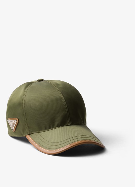 Prada Re-Nylon baseball pet met logo en leren details - voorkant mosgroen