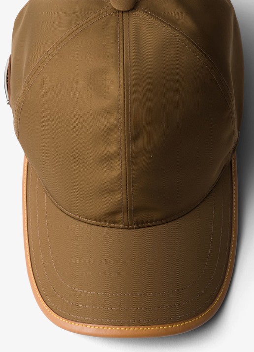 Prada Re-Nylon baseball pet met logo en leren details - detail 3 camel