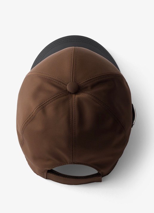 Prada Re-Nylon baseball pet met logo - achterkant 2 bruin