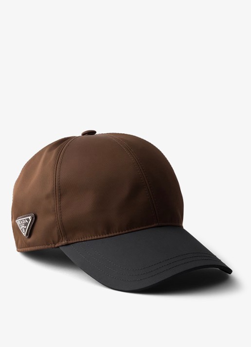 Prada Re-Nylon baseball pet met logo - voorkant bruin