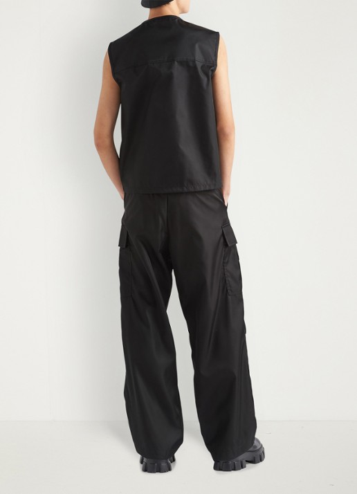 Prada Re-Nylon bodywarmer met logo - achterkant zwart