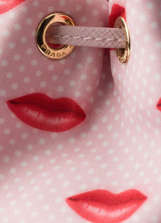 Prada Re-Nylon handtas met leren details - detail 4 roze