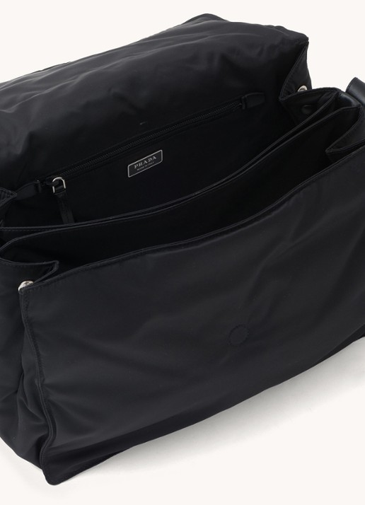 Prada Re-Nylon Large gewatteerde schoudertas - detail 4 zwart