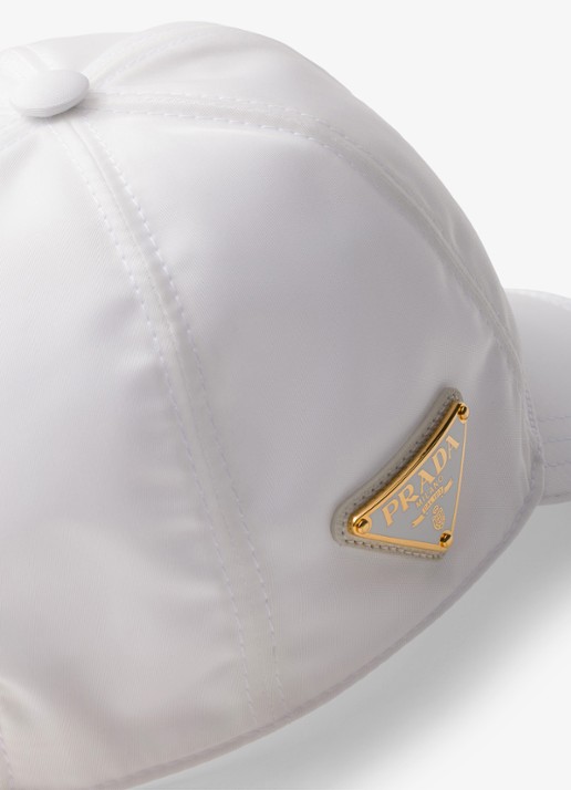 Prada Re-Nylon pet met logo - detail wit