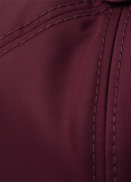 Prada Re-Nylon pet met logo - detail 3 bordeauxrood