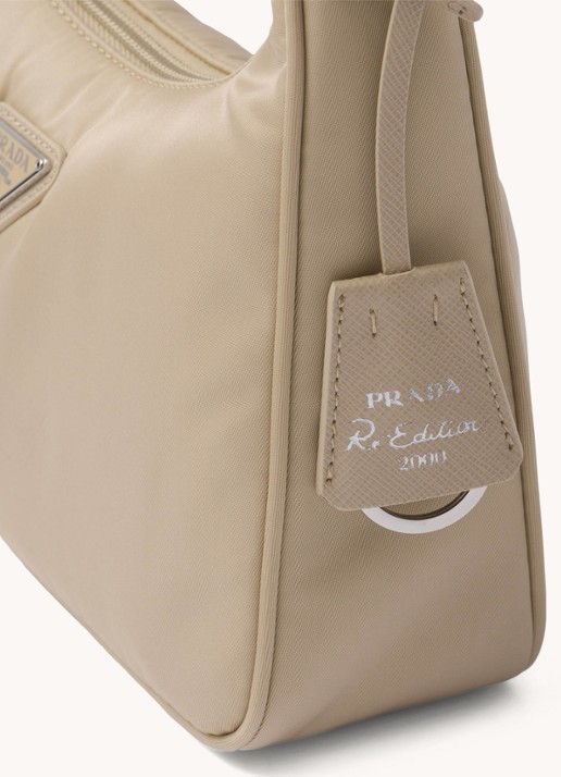 Prada Re-Nylon Re-Edition 2000 Mini schoudertas met logo - detail 7 beige