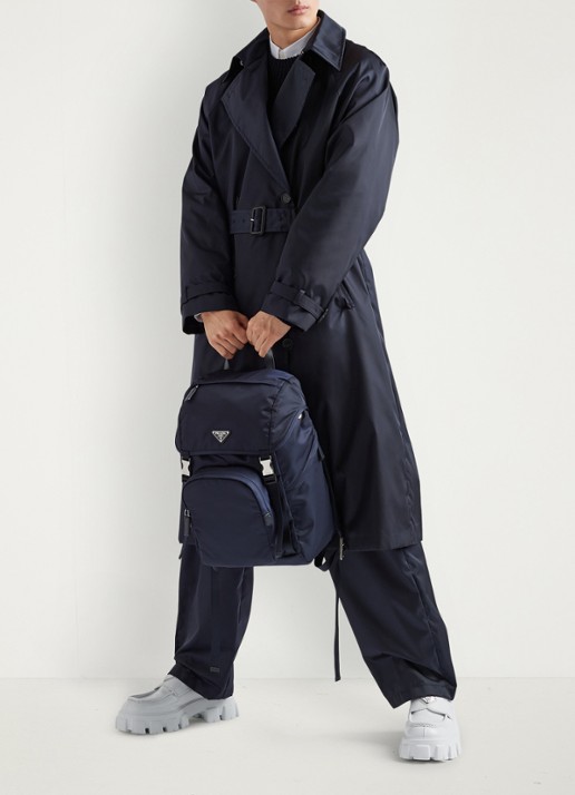 Prada Re-Nylon rugzak met kalfsleren details - detail 3 donkerblauw