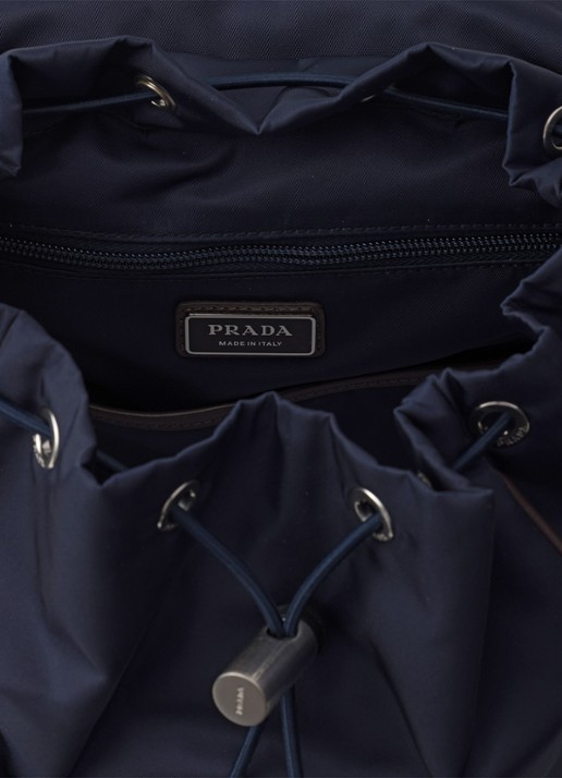 Prada Re-Nylon rugzak met leren details - detail 2 donkerblauw