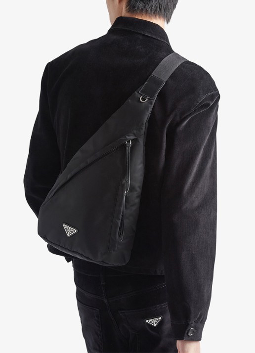 Prada Re-Nylon rugzak met leren details - voorkant 3 zwart