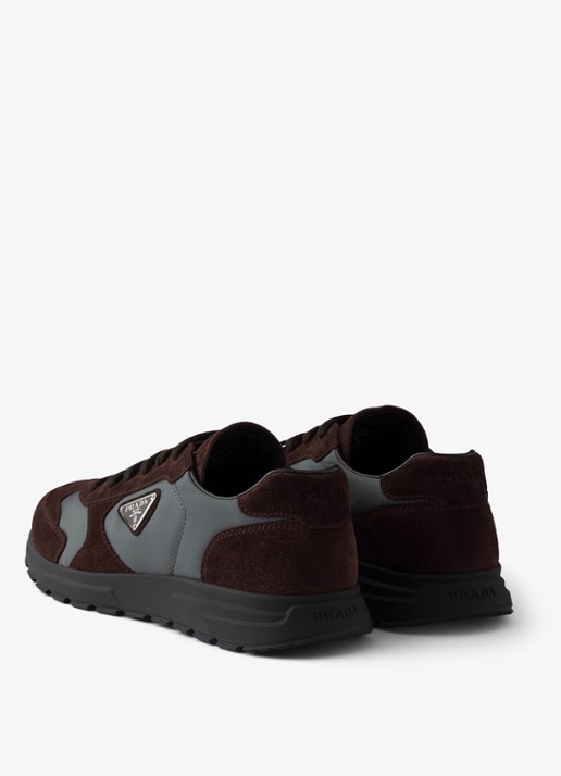 Prada Re-Nylon sneaker met suède details - achterkant 6 donkerbruin