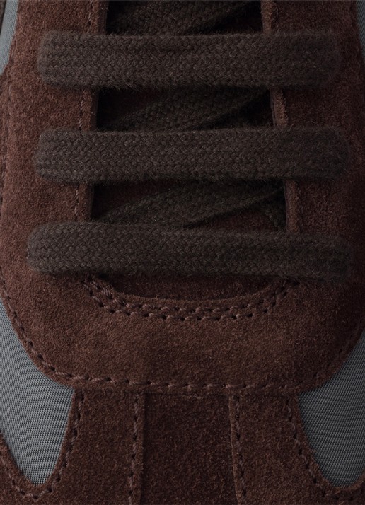Prada Re-Nylon sneaker met suède details - detail 5 donkerbruin