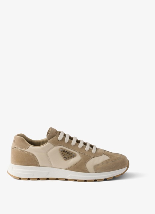 Prada Re-Nylon sneaker met suède details - voorkant 6 beige