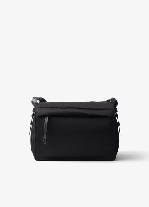 Prada Re-Nylon Traveller Medium crossbodytas met leren details - achterkant 7 zwart