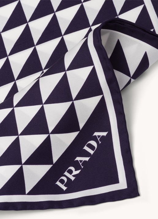 Prada Sjaal met print 55 x 55 cm - voorkant 2 paars