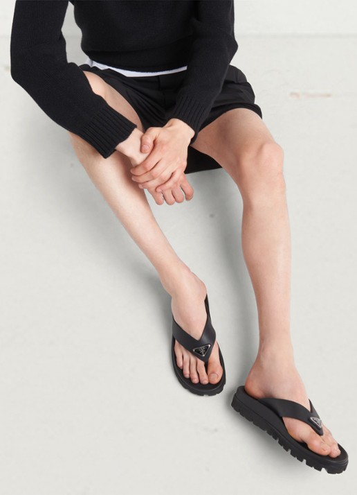 Prada Slipper met logo - detail 6 zwart