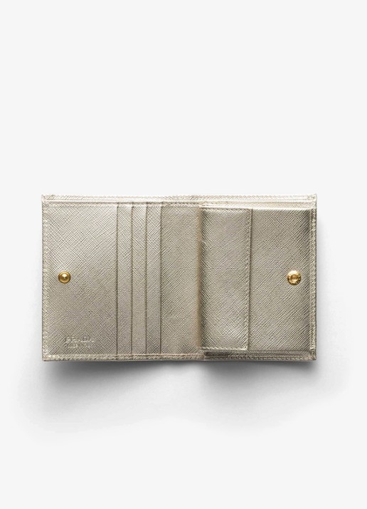 Prada Small portemonnee van kalfsleer  - voorkant 2 goud