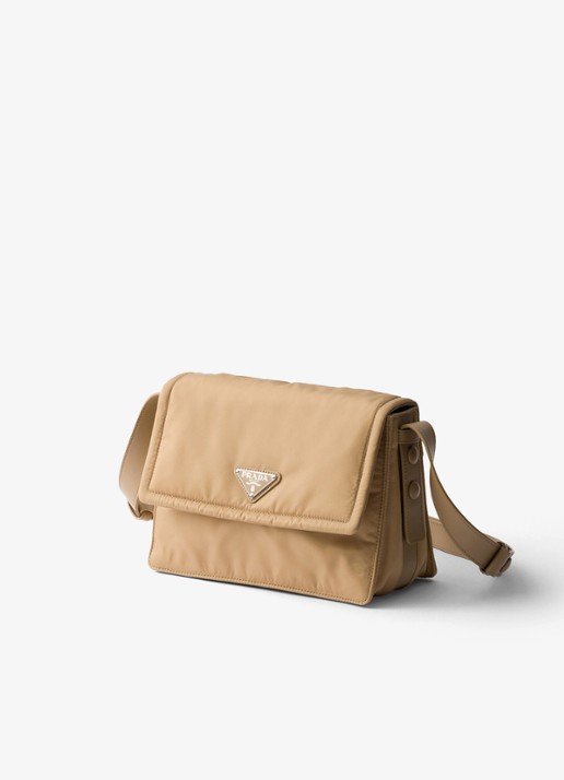 Prada Small Re-Nylon gewatteerde schoudertas met leren details - voorkant 5 beige