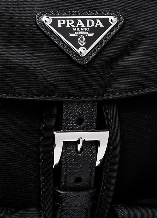Prada Small Re-Nylon rugzak met logo - detail 4 zwart