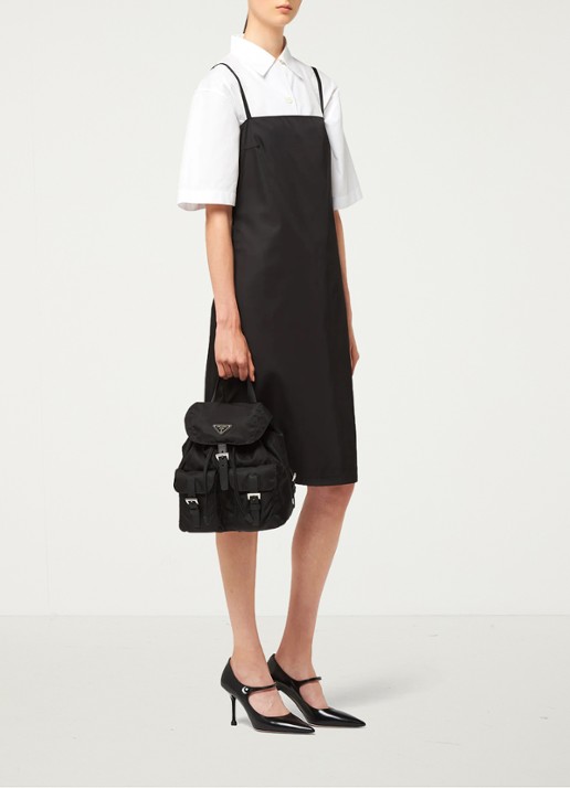 Prada Small Re-Nylon rugzak met logo - detail 5 zwart