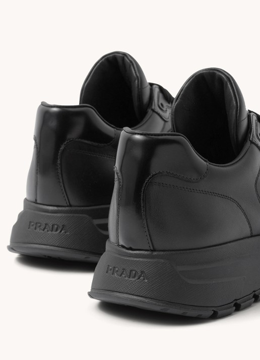 Prada Sneaker van leer met logo - detail 7 zwart