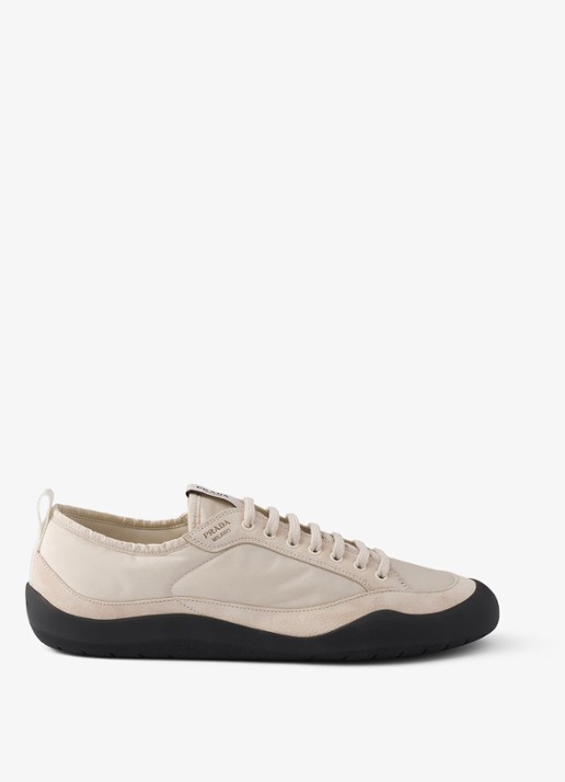 Prada Speedrock Re-Nylon sneaker met suède details