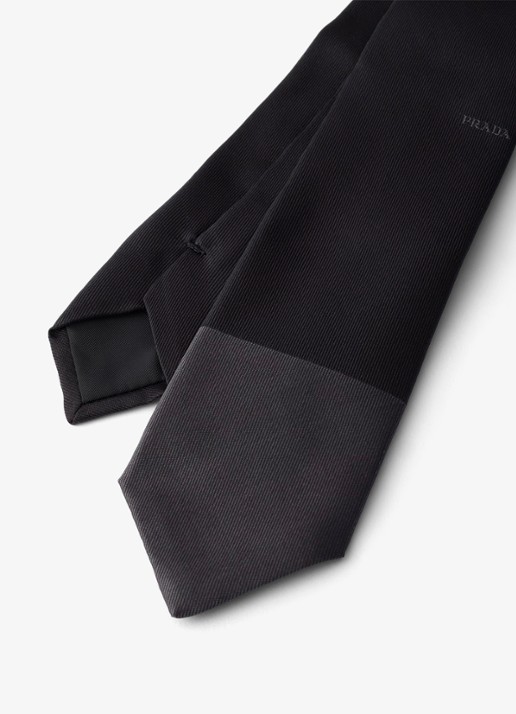 Prada Stropdas van zijde - detail zwart
