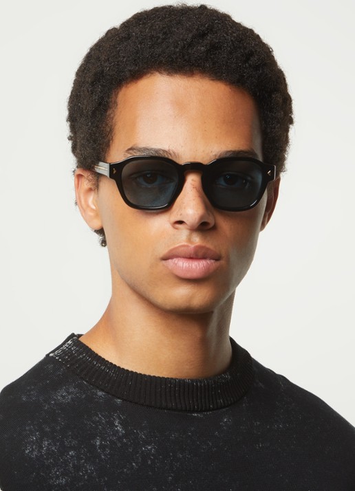 Prada Wayfarer zonnebril gepolariseerd PRA16S - voorkant 2 zwart