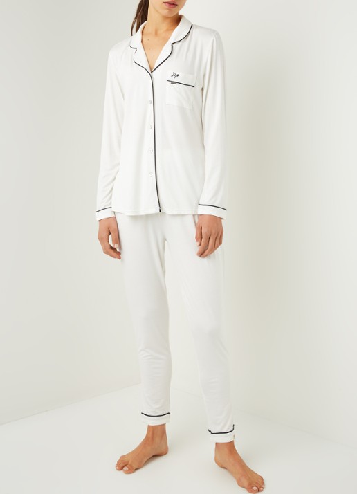 Pretty You Bamboo pyjamaset met contrasterende bies - detail gebroken wit