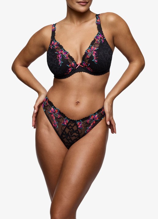 PrimaDonna Miyara voorgevormde beugel bh met bloemborduring - voorkant 5 zwart