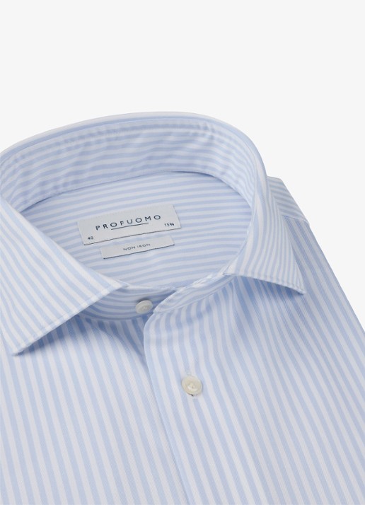 Profuomo Slim fit strijkvrij shirt met cutaway kraag - detail lichtblauw