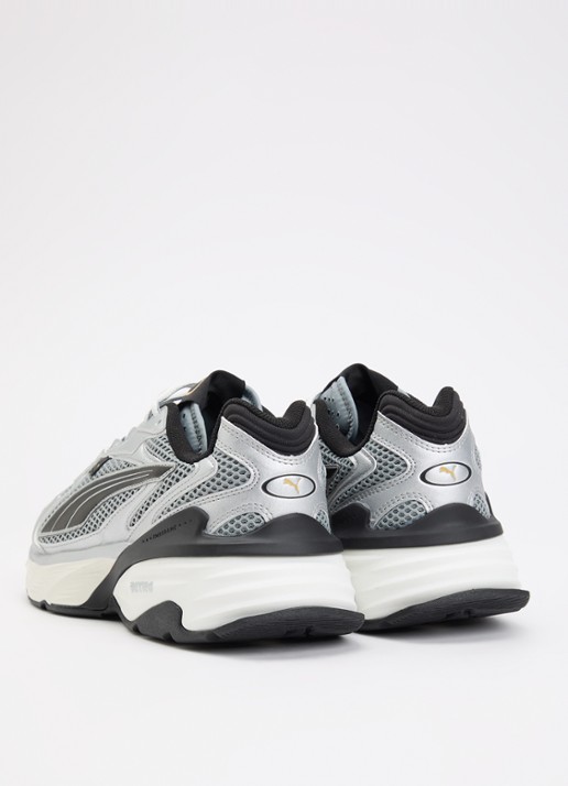 Puma Fade Nitro LS sneaker van mesh met metallic finish - achterkant zilver