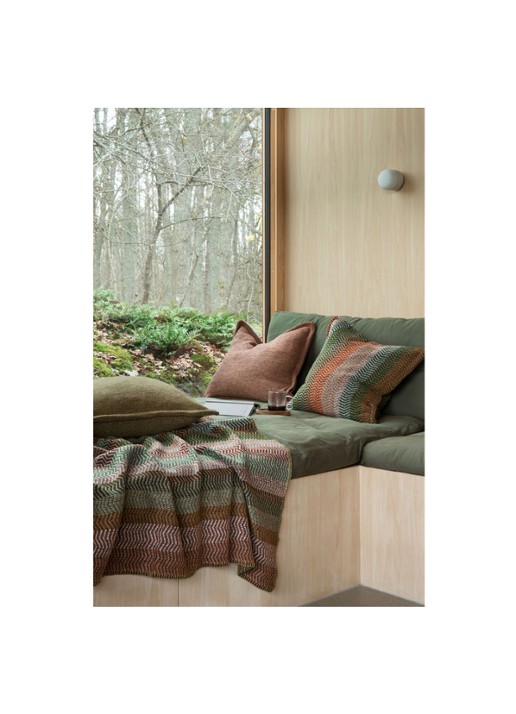 Røros Tweed Fri plaid van lamswol 150 x 200 cm - voorkant 3 mosgroen