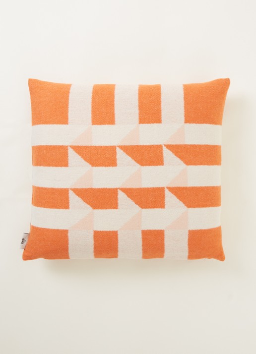 Røros Tweed Kvam sierkussen 50 x 50 cm - detail 3 orange