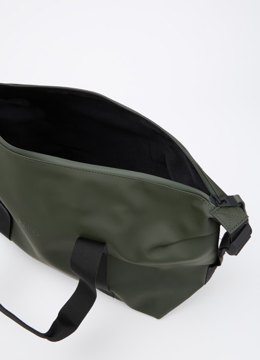 Rains Hilo Small weekendtas met waterafstotende coating - detail legergroen