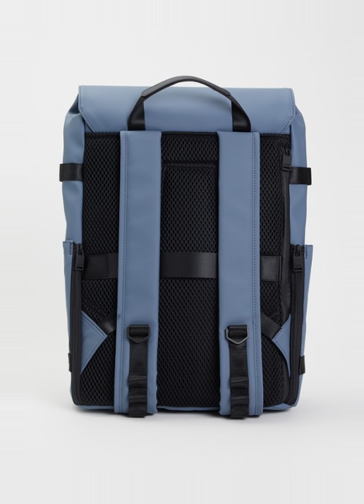 Rains OTG rugzak met waterafstotende coating - achterkant 2 blauw