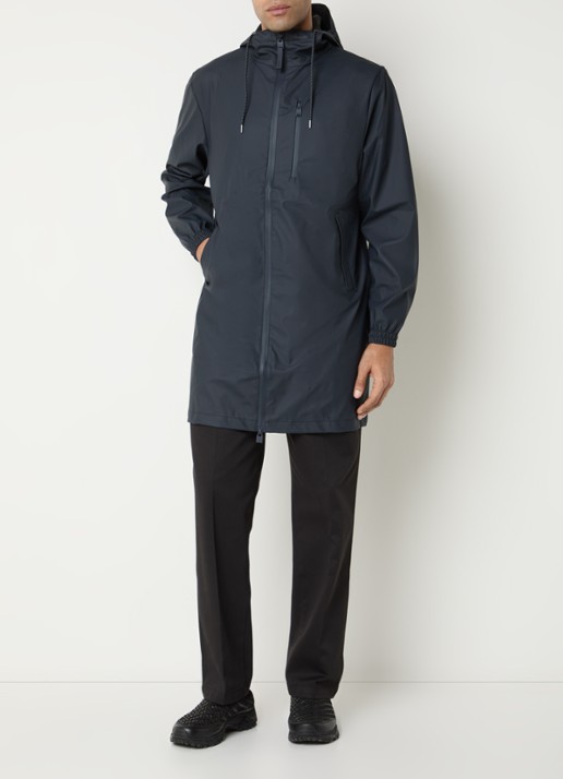 Rains Regenjack met capuchon en steekzakken - voorkant 3 donkerblauw
