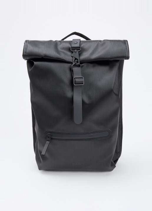 Rains Rolltop rugzak met waterafstotende coating en 15 inch laptopvak - voorkant 2 zwart