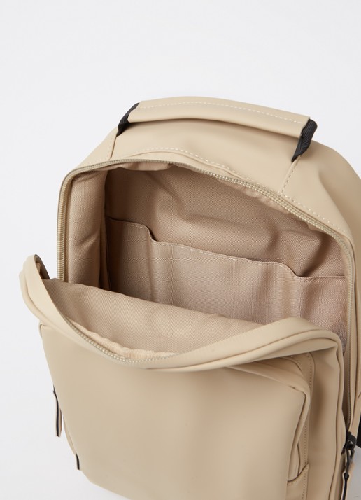 Rains Rugzak met 12 inch laptopvak en waterafstotende coating - detail 3 camel