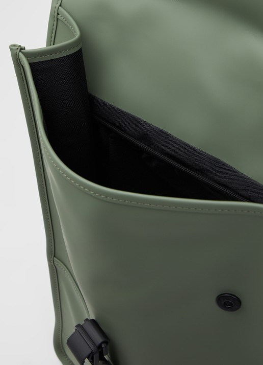Rains Rugzak met 15 inch laptopvak en waterafstotende coating  - detail 2 groen