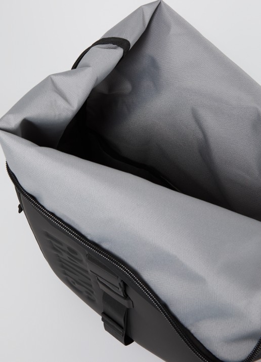 Rains Texel Moulded rugzak met 16 inch laptopvak en waterafstotende coating - detail 2 zwart