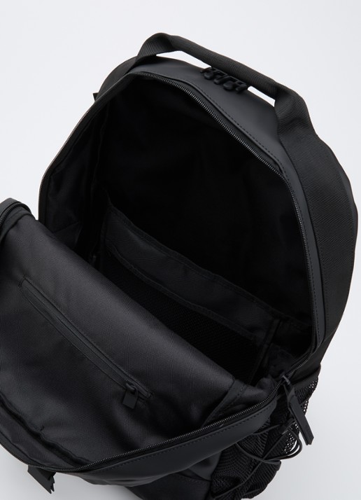 Rains Trail Clip rugzak met 16 inch laptopvak - detail 3 zwart