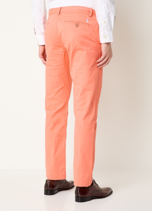 Ralph Lauren Bedford straight fit stretch chino broek - achterkant deep mango / zalmroze