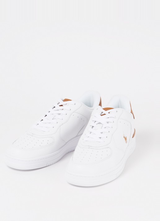 Ralph Lauren Masters Court sneaker van leer met logoborduring - detail 2 ivoor